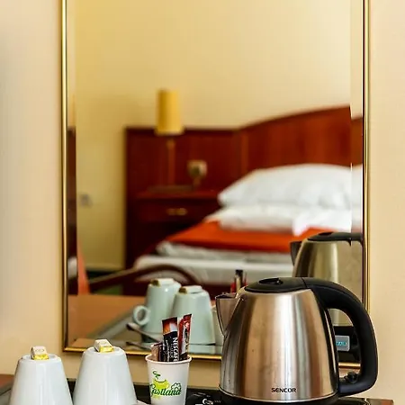 Hotel Gastland M0 & Conference Center 3*