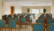 Gastland M0 & Conference Center 3* Szigetszentmiklos