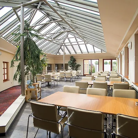 Hotel Gastland M0 & Conference Center