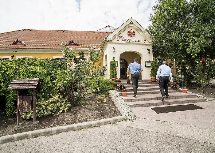 Szálloda Gastland M0 & Conference Center